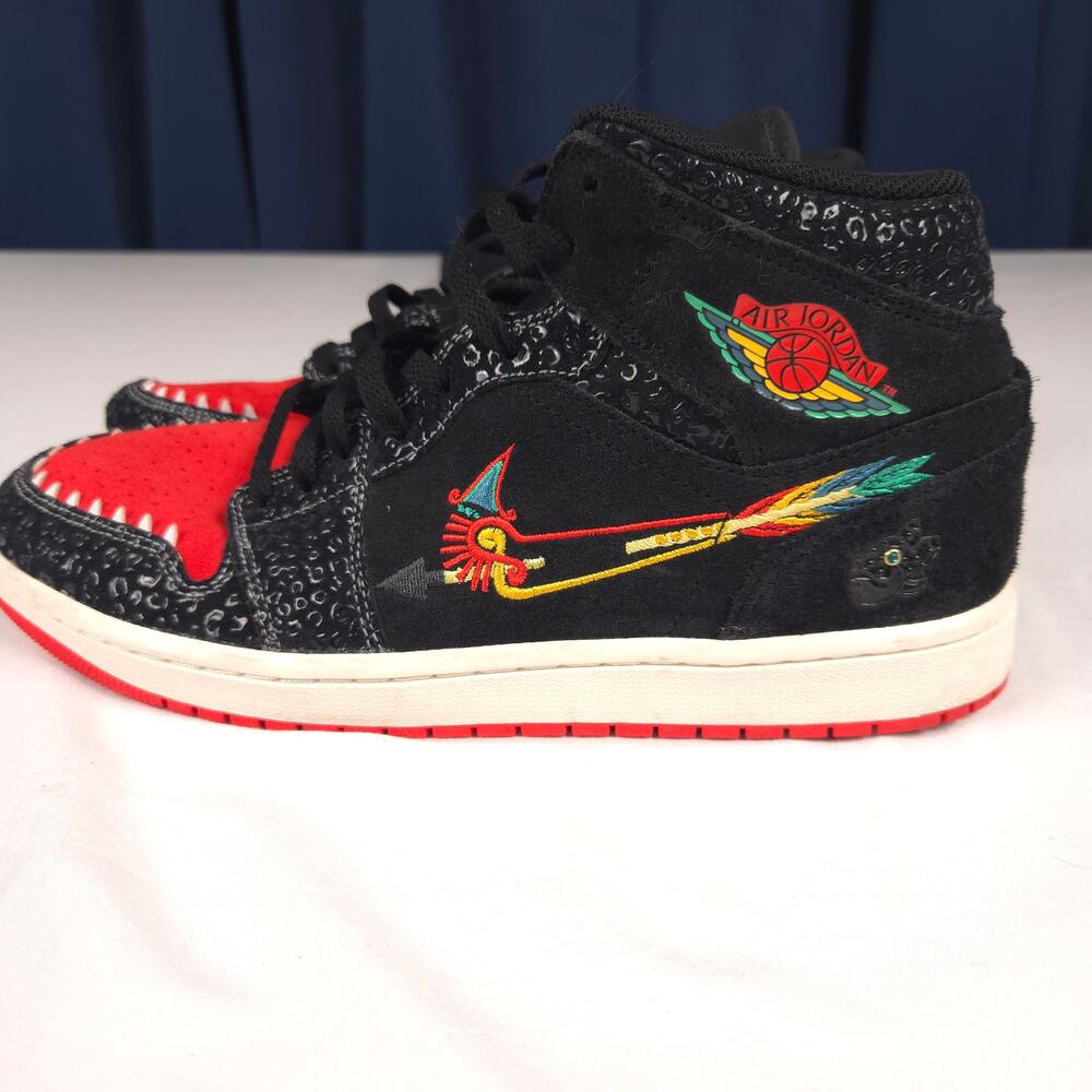 Air Jordan 1 Mid Siempre Familia Mens 10 Black Red DN4904-001 Jordan 1 Mid